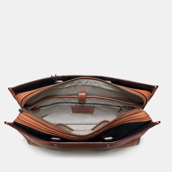 🏷 Coach Rogue Brief - Picture 6 of 11